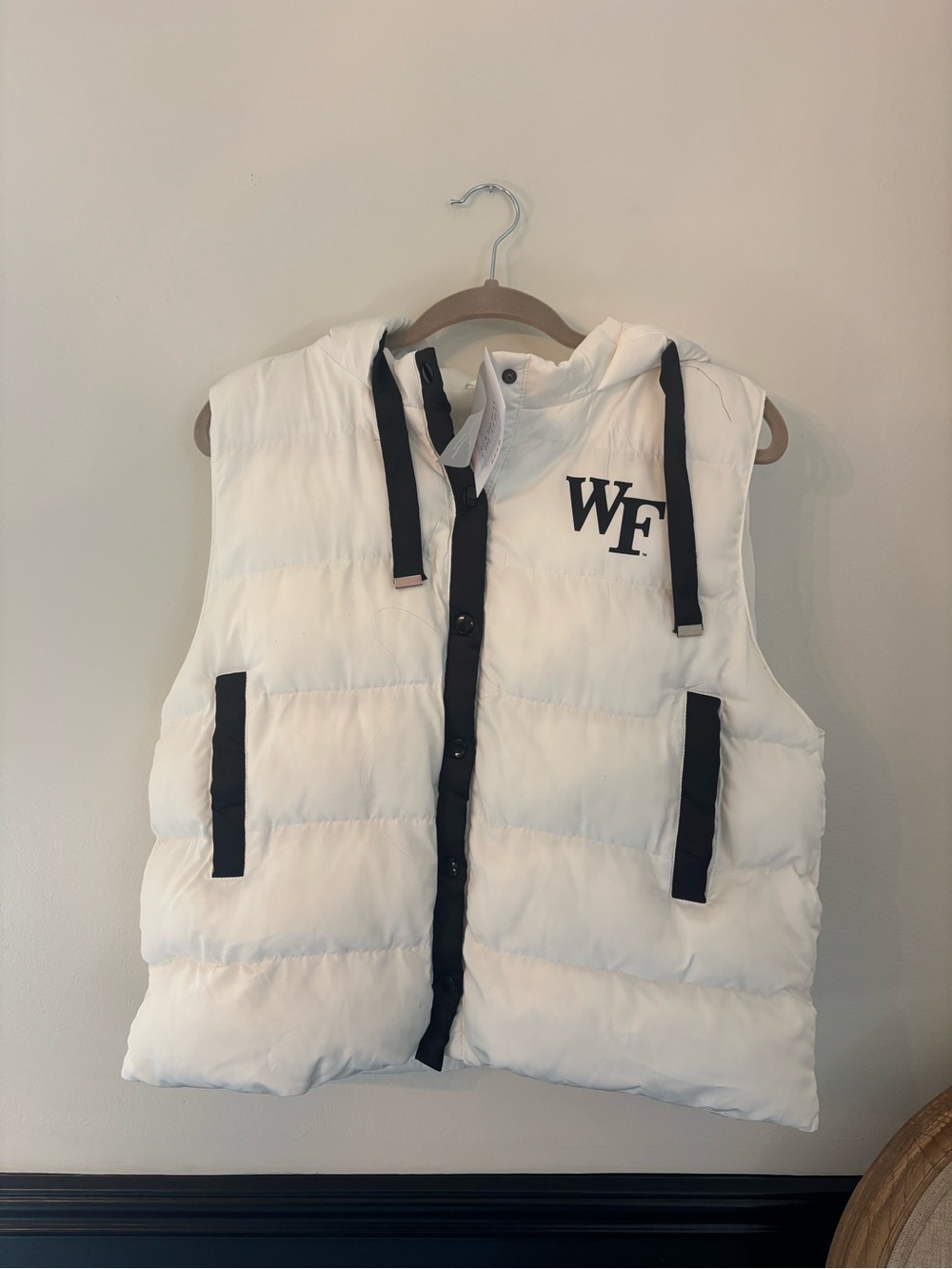 Gameday Couture Wake Forest White Puffer Vest - L - NWT